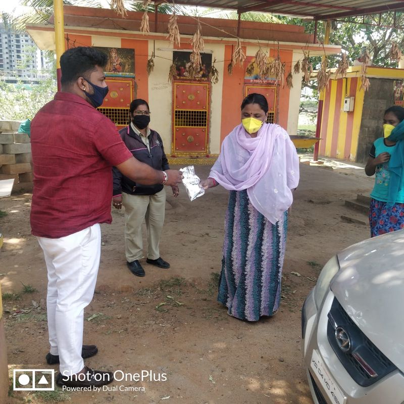  ರಿಲೀಫ್ ಫಂಡ್ಗೆಂದು ತಂಡದಿಂದ 1 ಲಕ್ಷ ರೂ. ನೀಡಿದ್ದಾರೆ.