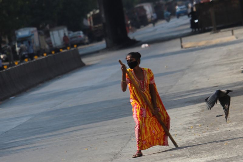 maharashtra and gujarat high covid 19 death rate in india photo story