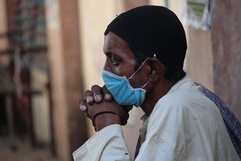 maharashtra and gujarat high covid 19 death rate in india photo story