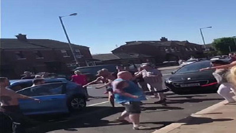 Two groups of people clash for a girl, ignored lock down and social distancing MJA