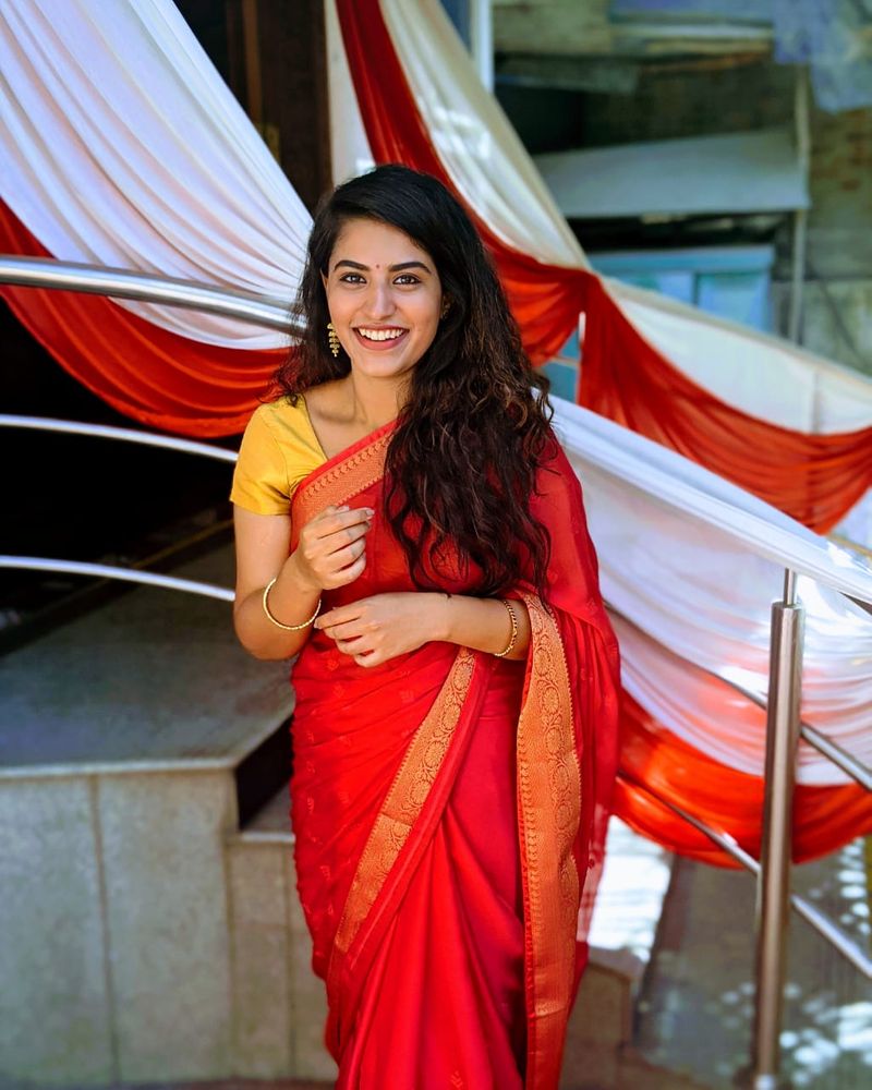 Troll Haiklu,Nkm ಹಾಗೂ Namduk ಎಂದು ಟ್ರೋಲ್ ಪೇಜ್ಗಳ ಜೊತೆ ಕಾಮಿಡಿ ವಿಡಿಯೋಗಳೊಂದಿಗೆ ಕೈ ಜೋಡಿಸಿದ್ದಾರೆ.
