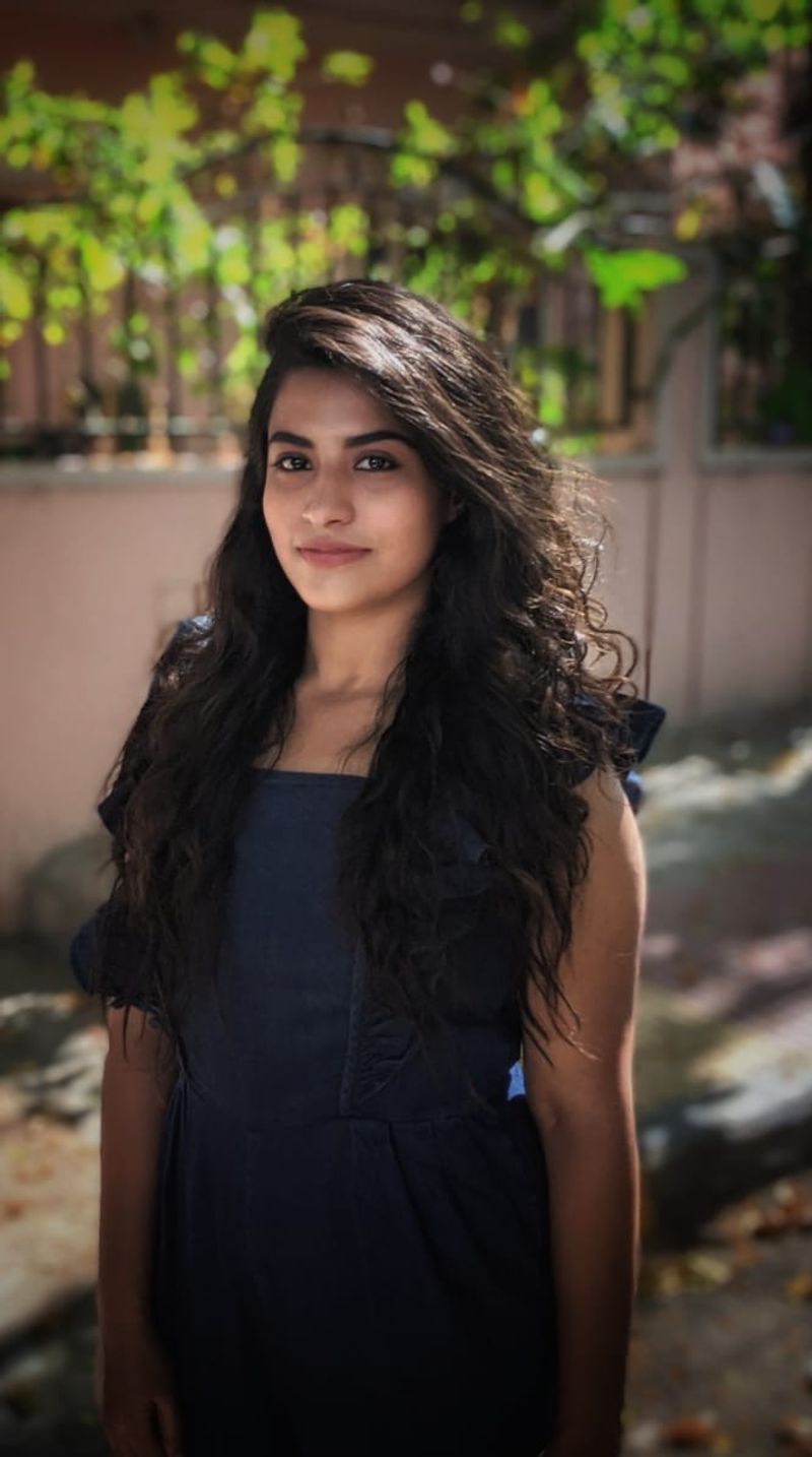  'ವಾಸು ನಾ ಪಕ್ಕಾ ಕಮರ್ಷಿಯಲ್' ಚಿತ್ರದಲ್ಲಿ ಸಪೋರ್ಟಿಂಗ್ ರೋಲ್ ಮಾಡಿದ್ದಾರೆ.

