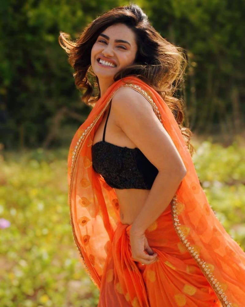Sakshidiwedi 