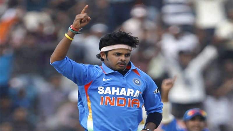 de villers got out of sreesanth bowling whenever he faces in international cricket