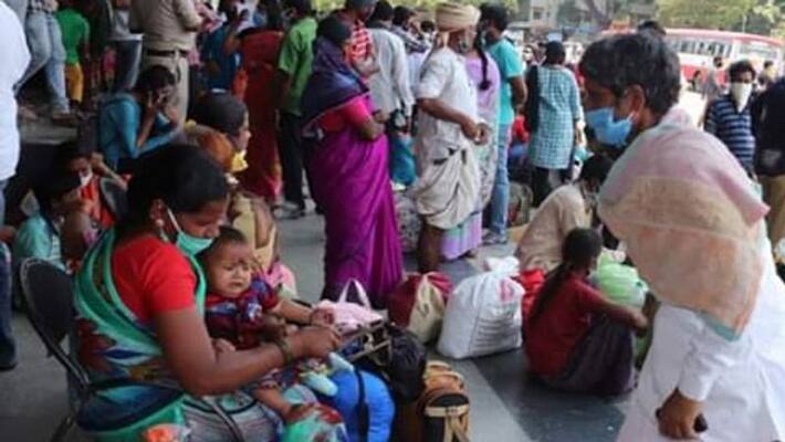 Migrant Workers From Various Districts Express Their Helplessness In bengaluru Due To Lockdown Migrant Workers From Various Districts Express Their Helplessness In bengaluru Due To Lockdown
