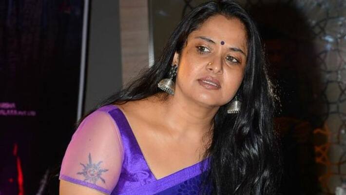 serial actress pragathi open talk with famous comedy actor serial actress pragathi open talk with famous comedy actor
