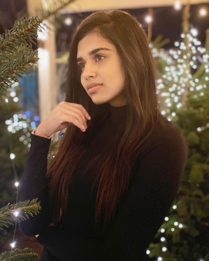 Meenakshi 