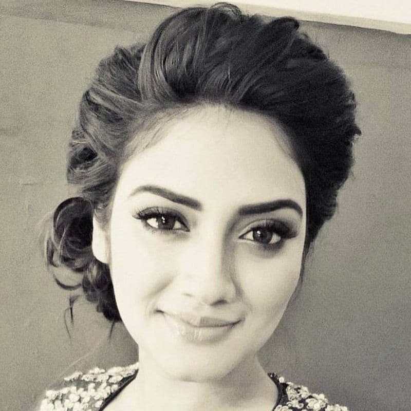 তারপর থেকে একের পর এক ছবি ব্লকবাস্টার হিটের তকমা পেয়েছে নুসরত। বর্তমানে টলি ইন্ডাস্ট্রির প্রথম সারিতেই রয়েছেন নুসরত জাহান।