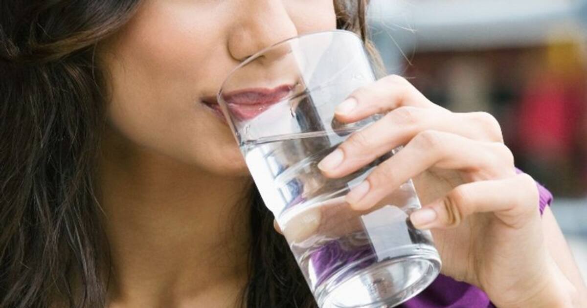 Does sipping hot water really help in weight loss?