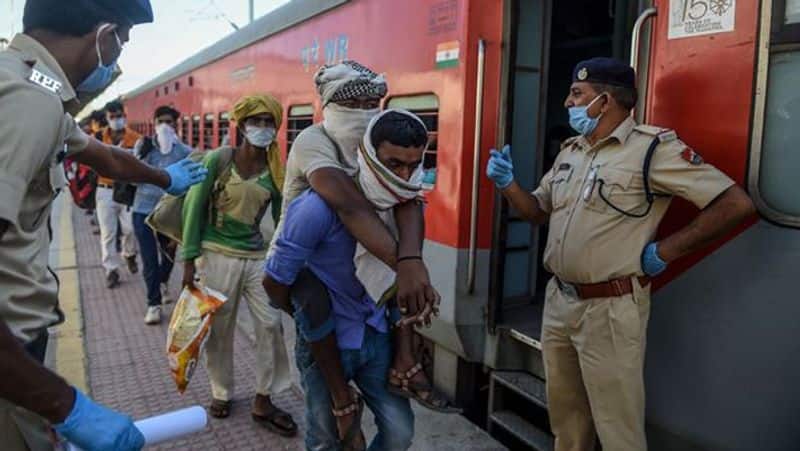 Train service for outstation workers canceled Attack on Congress and BJP Yeddyurappa, a coated language
