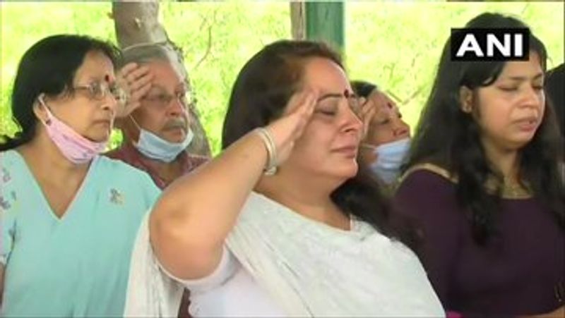 Last farewell given to martyred Colonel Ashutosh Sharma with moist eyes over wife daughter