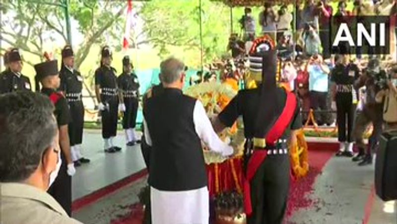 Last farewell given to martyred Colonel Ashutosh Sharma with moist eyes over wife daughter
