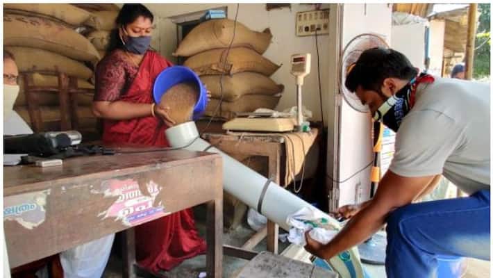 If you want ration, you have to be vaccinated .. Telangana government decision in the background of Omricon If you want ration, you have to be vaccinated .. Telangana government decision in the background of Omricon