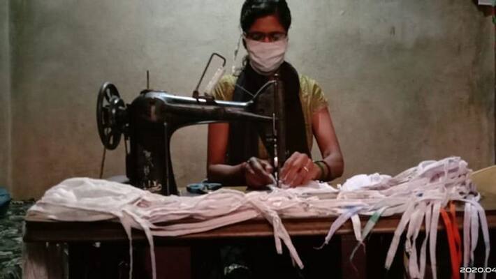 Covid 19 A School committee of Shivamogga Tirthahalli village is getting 10000 masks made for students Covid 19 A School committee of Shivamogga Tirthahalli village is getting 10000 masks made for students