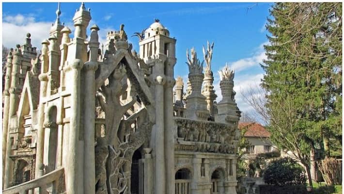 Cheval built a palace using the stones he collected Cheval built a palace using the stones he collected