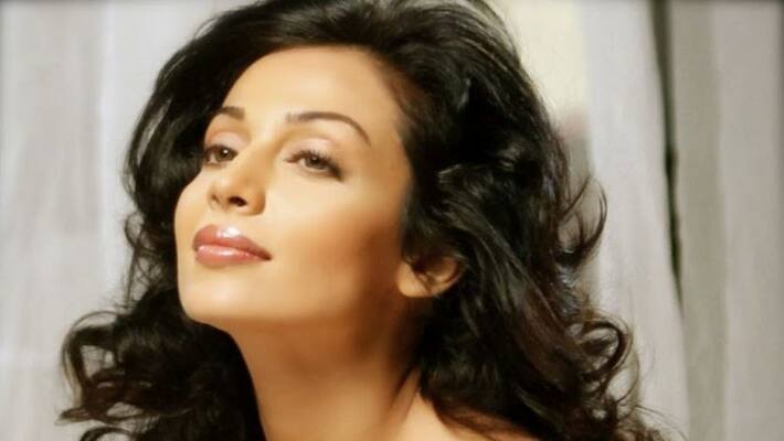 Flora Saini distances herself from Raj Kundra jsp Flora Saini distances herself from Raj Kundra jsp