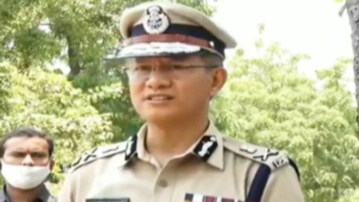 Ap DGP Gowtham sawang appears before Andhra pradesh high court Ap DGP Gowtham sawang appears before Andhra pradesh high court