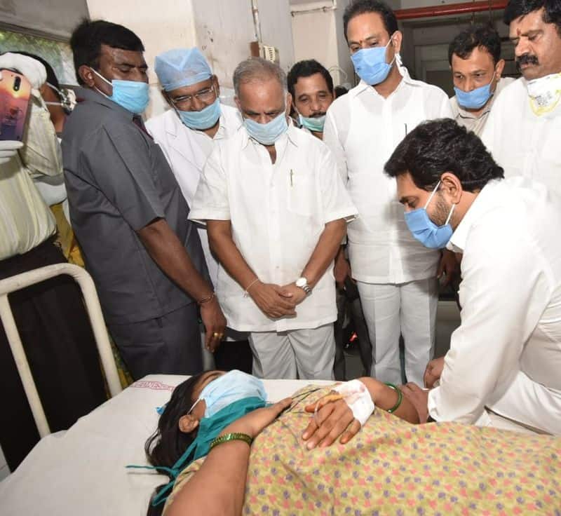 Andhra pradesh vishagapatinam district gas factory accident