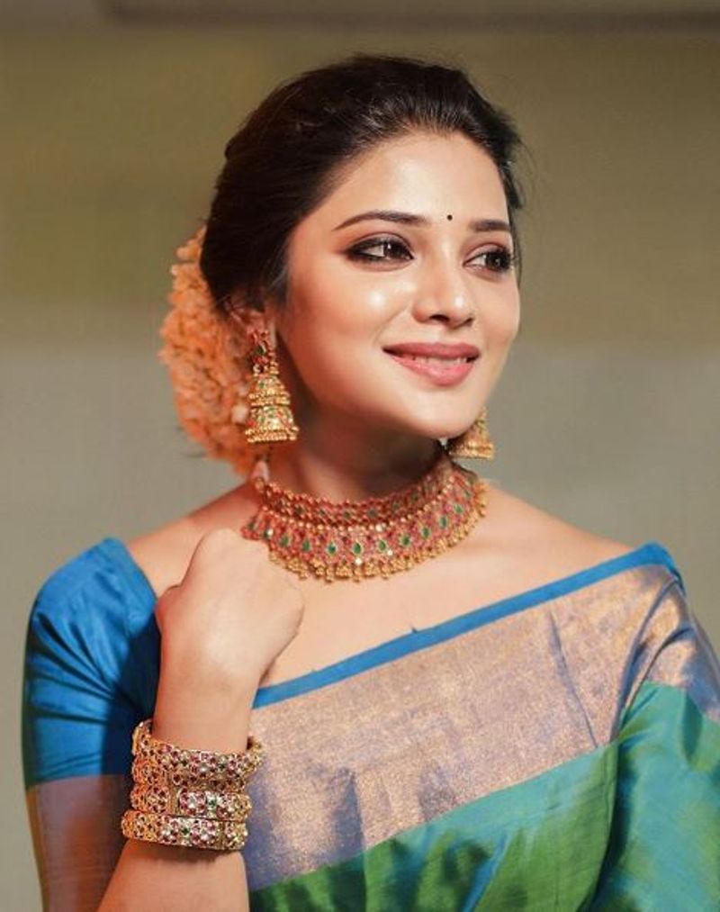 'ನರಗಾಸೂರನ್' ಸಿನಿಮಾದಲ್ಲಿ ಆತ್ಮಿಕಾ ಫುಲ್ ಮಿಂಚಿಂಗ್. (Naragasooran)