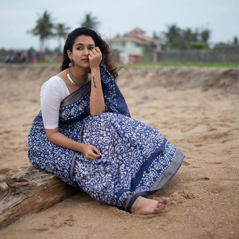 Meeshaghoshal 