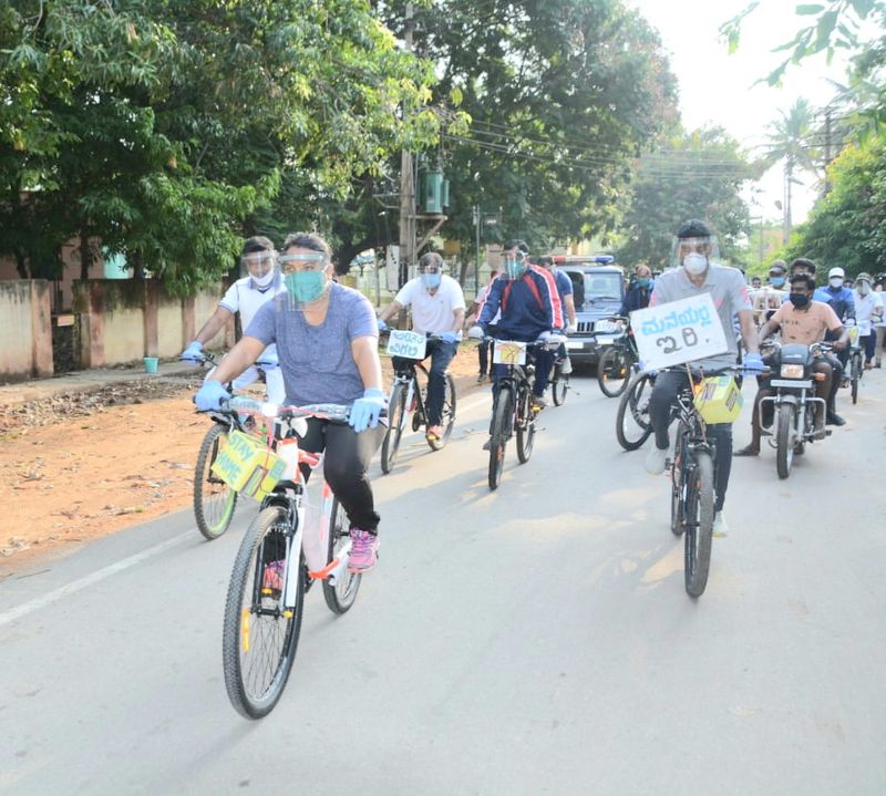 ಜನಸಾಮಾನ್ಯರಿಗೆ ಲಾಕ್ ಡೌನ್ ನಿಯಮ ಸಡಿಲಿಕೆ ಬಗ್ಗೆ ಪಾಠ.