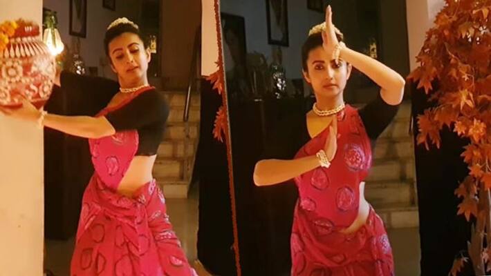 Monami Ghosh flaunts her as Uma in her upcoming Mahalaya video ADB Monami Ghosh flaunts her as Uma in her upcoming Mahalaya video ADB