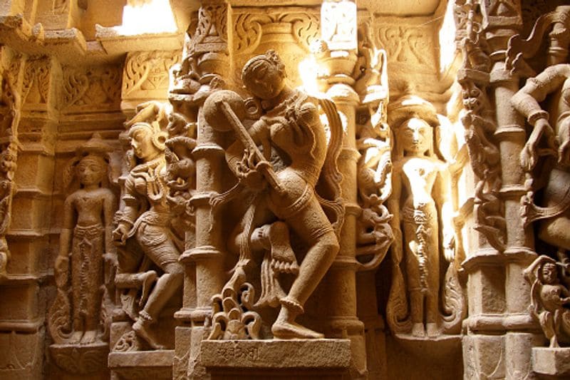 ಇದಕ್ಕೆ ಕಾರಣ ಆಸ್ತಿ ಹೆಚ್ಚಿನವರಿಗೆ ಪಾಲಾಗಬಾರದೆಂದು.