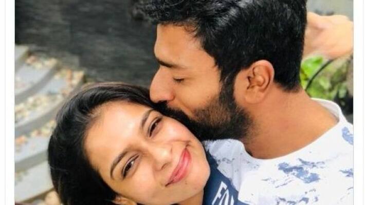Shanthanu Bhagyaraj Tweet His Wife Video With Romantic Song Shanthanu Bhagyaraj Tweet His Wife Video With Romantic Song