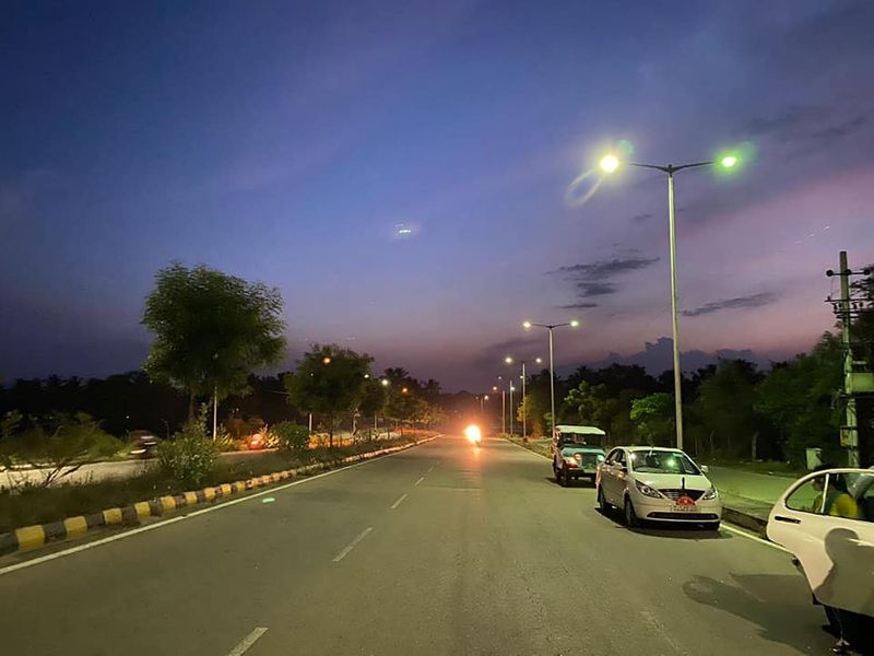 1.5 ಕೋಟಿ ವಿದ್ಯುತ್ ಬಿಲ್ಲನ್ನು ಪಾವತಿಸದೇ ಇರುವುದರಿಂದ ಮೈಸೂರಿನ ಹೊರವರ್ತುಲ ರಸ್ತೆ ವಿದ್ಯುತ್ ಸಂಪರ್ಕವಿಲ್ಲದೆ ಸಾರ್ವಜನಿಕರಿಗೆ ತೊಂದರೆಯಾಗಿತ್ತು.