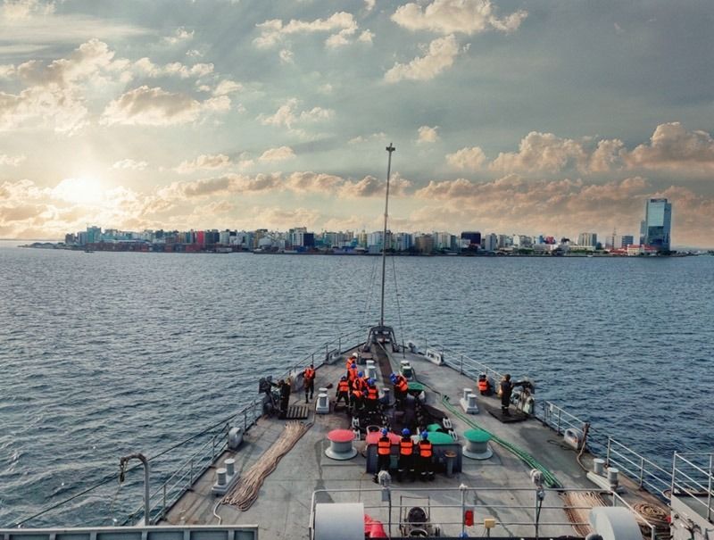 INS Jalashwa sets sail from Maldives