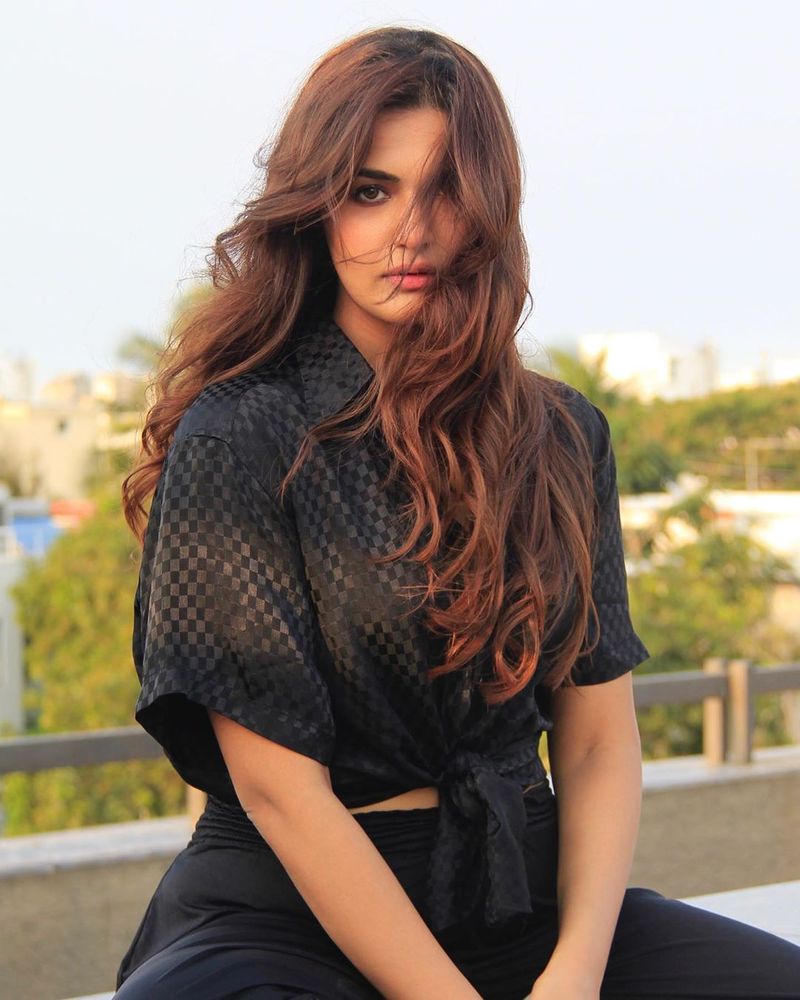 Aartivenkatesh 