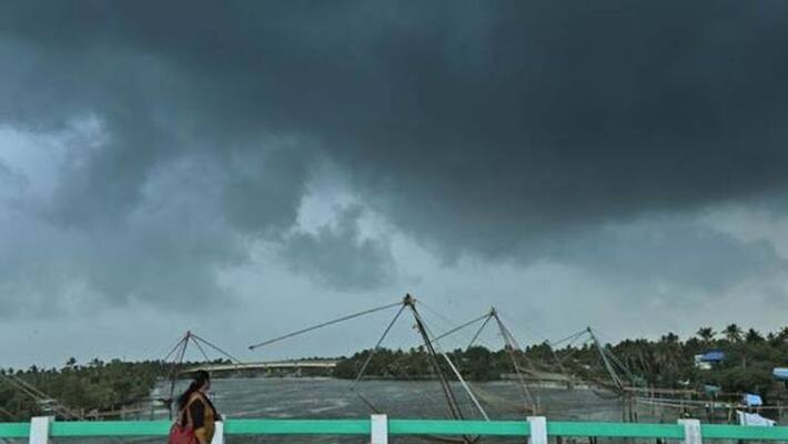 keralam to witness hevay rain untill after noon keralam to witness hevay rain untill after noon