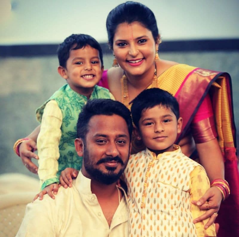 ಆದರೆ 'ನೀತಿ ಚಕ್ರ' ಎಂದ ಧಾರಾವಾಹಿಯಲ್ಲಿ ನಟಿಸಿದ್ದಾರೆ.