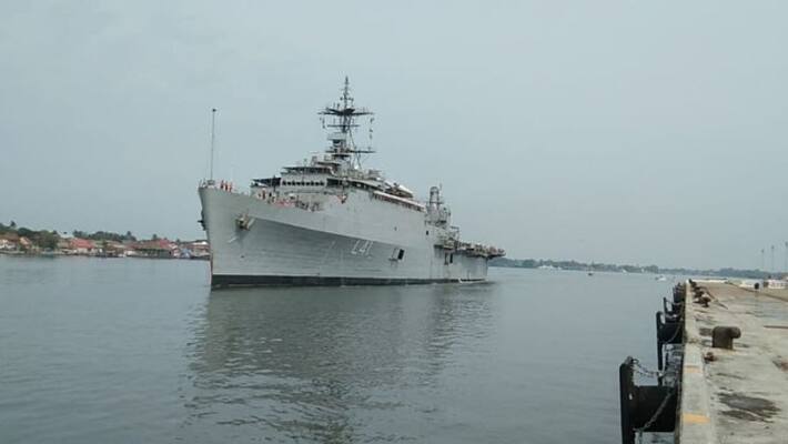 INS Jalashwa reached kochi with 698 stranded indians from Male INS Jalashwa reached kochi with 698 stranded indians from Male