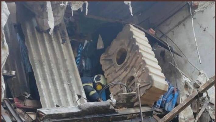 Building collapses in Mumbai Kandivali 14 rescued no casualty reported Building collapses in Mumbai Kandivali 14 rescued no casualty reported
