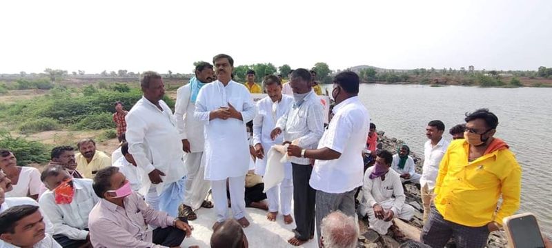 ಕಳೆದ 25 ವರ್ಷಗಳಿಂದ ಈ ಭಾಗದಲ್ಲಿ ಮಾಡದ ಅಭಿವೃದ್ಧಿಯನ್ನು ಕೇವಲ ಮೂರೇ ವರ್ಷದಲ್ಲಿ ಮಾಡಿ ತೊರಿಸಿದ ಶಾಸಕ ಎ.ಎಸ್.ಪಾಟೀಲ ನಡಹಳ್ಳಿ 