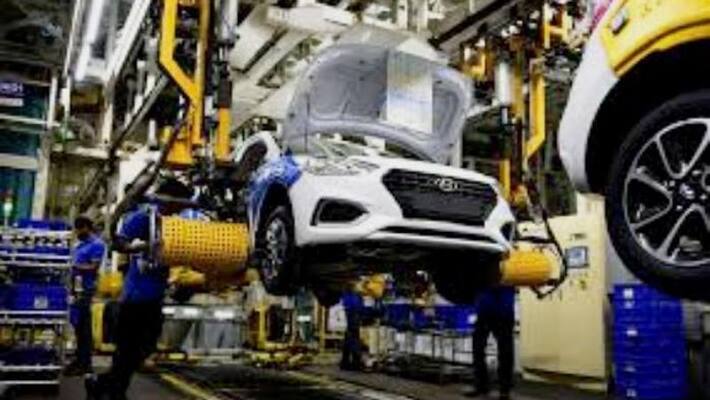 Back to basics: Hyundai rolls out 200 cars on Day 1 of production amid lockdown Back to basics: Hyundai rolls out 200 cars on Day 1 of production amid lockdown