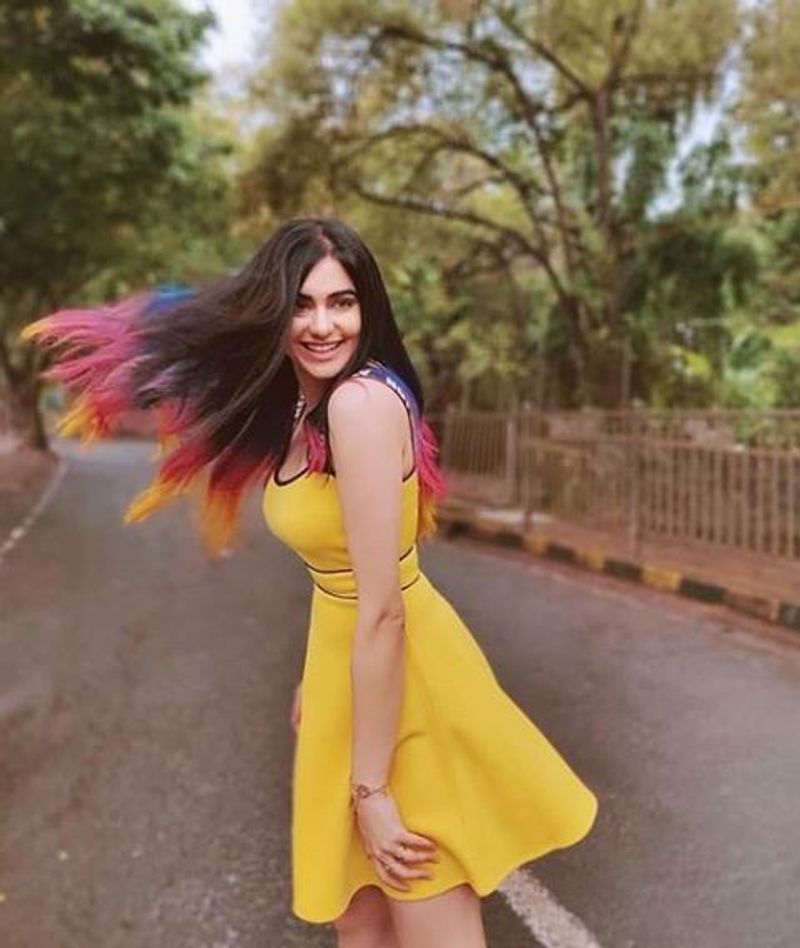 ತಮಿಳು ಕುಟುಂಬದಲ್ಲಿ ಹುಟ್ಟಿದ ಅದಾ ಬೆಳೆದದ್ದು ಮುಂಬೈನಲ್ಲಿ.