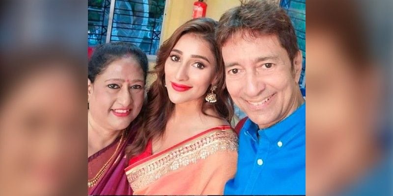 <p><br />
এইচডিএফসি ব্যাঙ্কে ১৯ লক্ষ ৯১ হাজার ৮৯১ টাকার কার লোন রয়েছে। এছাড়াও আইসিআইসিআই ব্যাঙ্কে ১৪ হাজার ৯৭ টাকার পার্সোনাল লোন রয়েছে।<br />
</p>