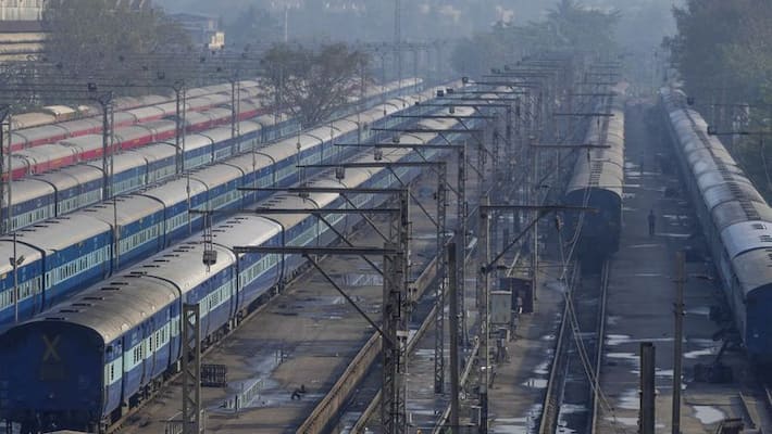 Railway Ministry withdraws decision on IRCTC convenience fee gcw Railway Ministry withdraws decision on IRCTC convenience fee gcw