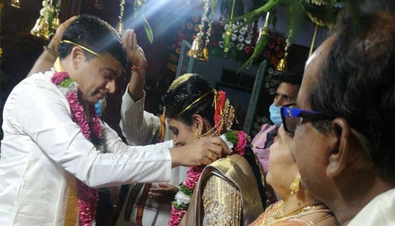 Telugu producer Dil raju ties knot with Vygha reddy amid lockdown