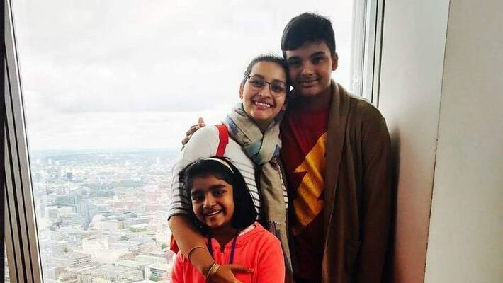 Akira Nandan Gives Birth day gift to renu desai Akira Nandan Gives Birth day gift to renu desai