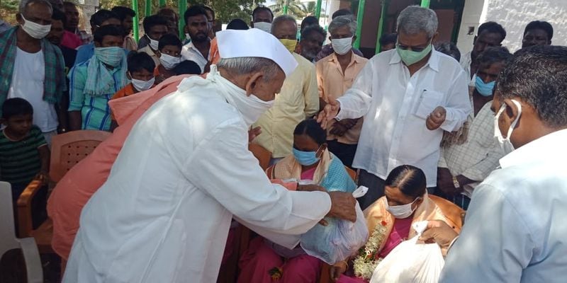 ಹೇಮರಡ್ಡಿ ಮಲ್ಲಮ್ಮನ ಜಯಂತಿಯ ಶುಭ ದಿನದಂದು ವಿಶ್ವ ತಾಯಂದಿರ ದಿನದಂದು ಕೊರೋನಾ ವಾರಿಯರ್ಸ್ಗೆ ಸನ್ಮಾನ 