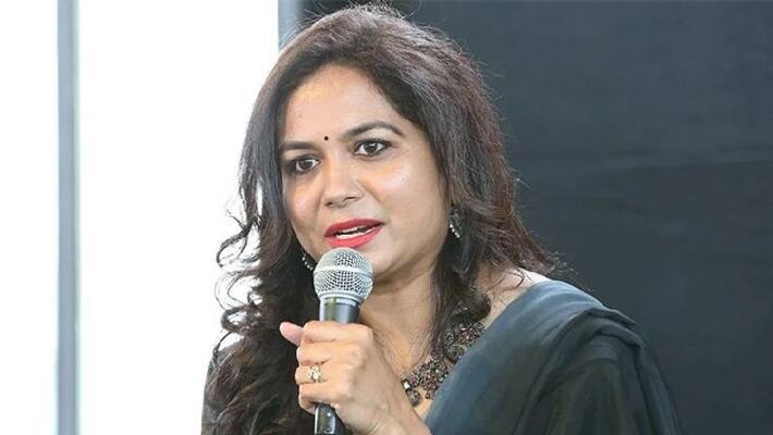 Sunitha urged everyone not to believe fraudsters Sunitha urged everyone not to believe fraudsters