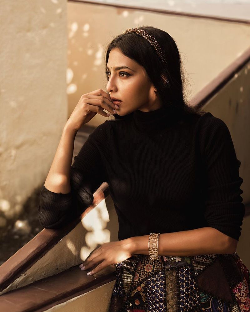 Aieshwarya lakshmi 
