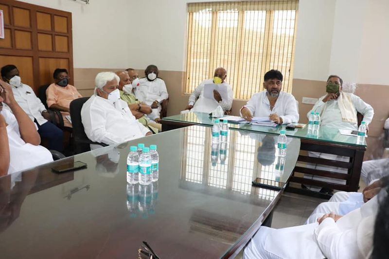 ಒಗ್ಗಟ್ಟ ಪ್ರದರ್ಶಿಸಲು ಮುಂದಾದ ಕಾಂಗ್ರೆಸ್, ಡಿಕೆಶಿ ಕರೆಗೆ ಒಂದಾದ ಘಟಾನುಘಟಿ ನಾಯಕರು