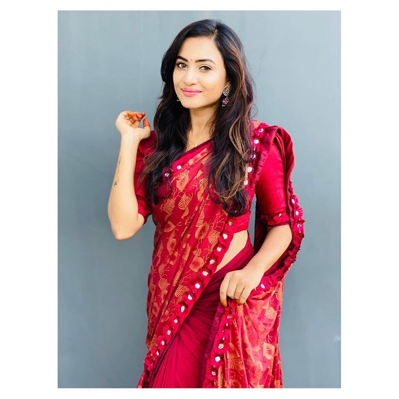 Jananiashokkumar 