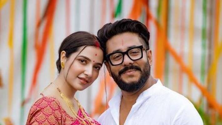 Subhashree Ganguly Shares a romantic photo with raj in her instagram BRd Subhashree Ganguly Shares a romantic photo with raj in her instagram BRd