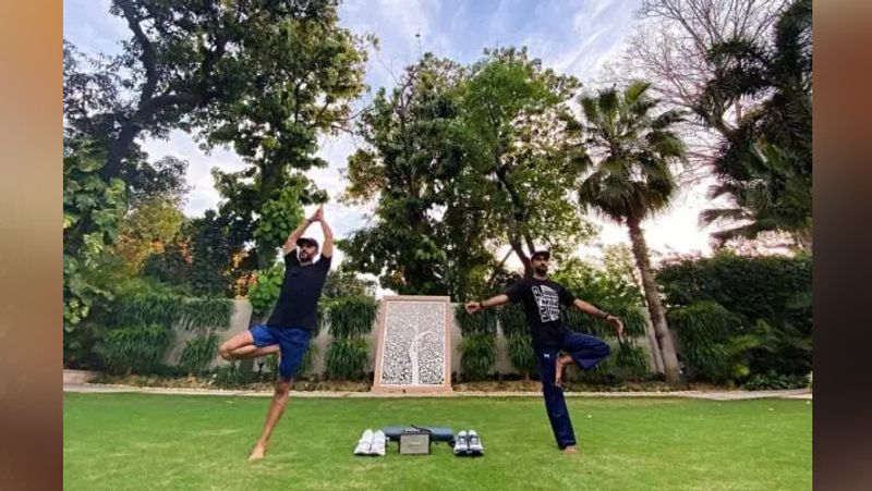 During the lockdown period, Sonam shared pictures of her quarantine life and inside pictures of her luxurious mansion located in New Delhi. The house is large and spacious, all set to make you envious.