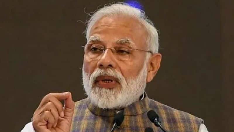 pm modi to address nation at  8 pm today